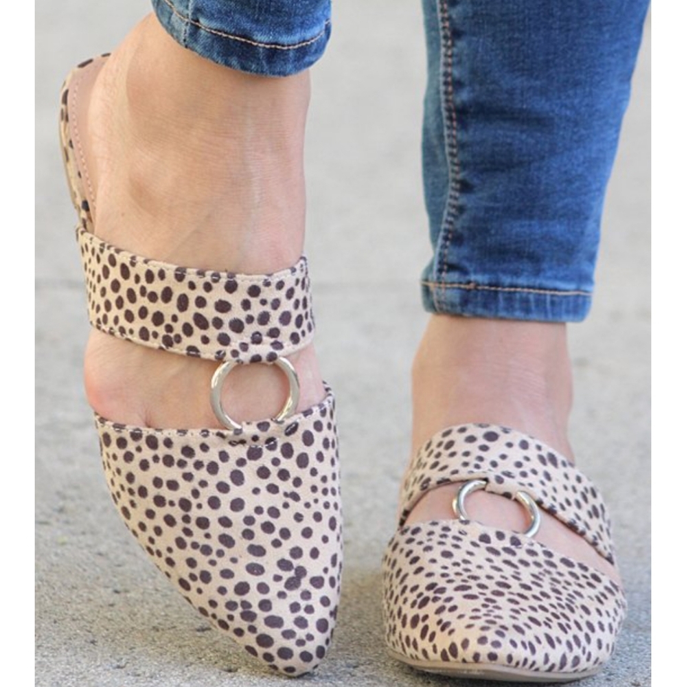 Tan Leopard Pointed Toe Circle Ring Mule Sandal